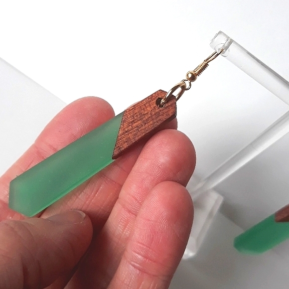 *2 for $15* Aqua Wood Resin Drop Earrings - Picture 4 of 4